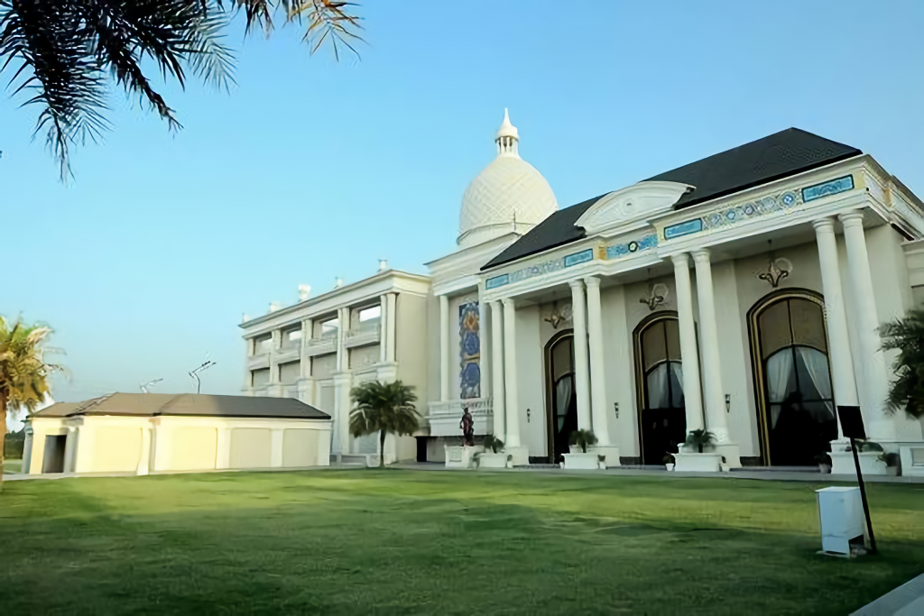 Sheraton Grand Palace Indore bags the Tripadvisor Traveller’s Choice Award Hotelier India