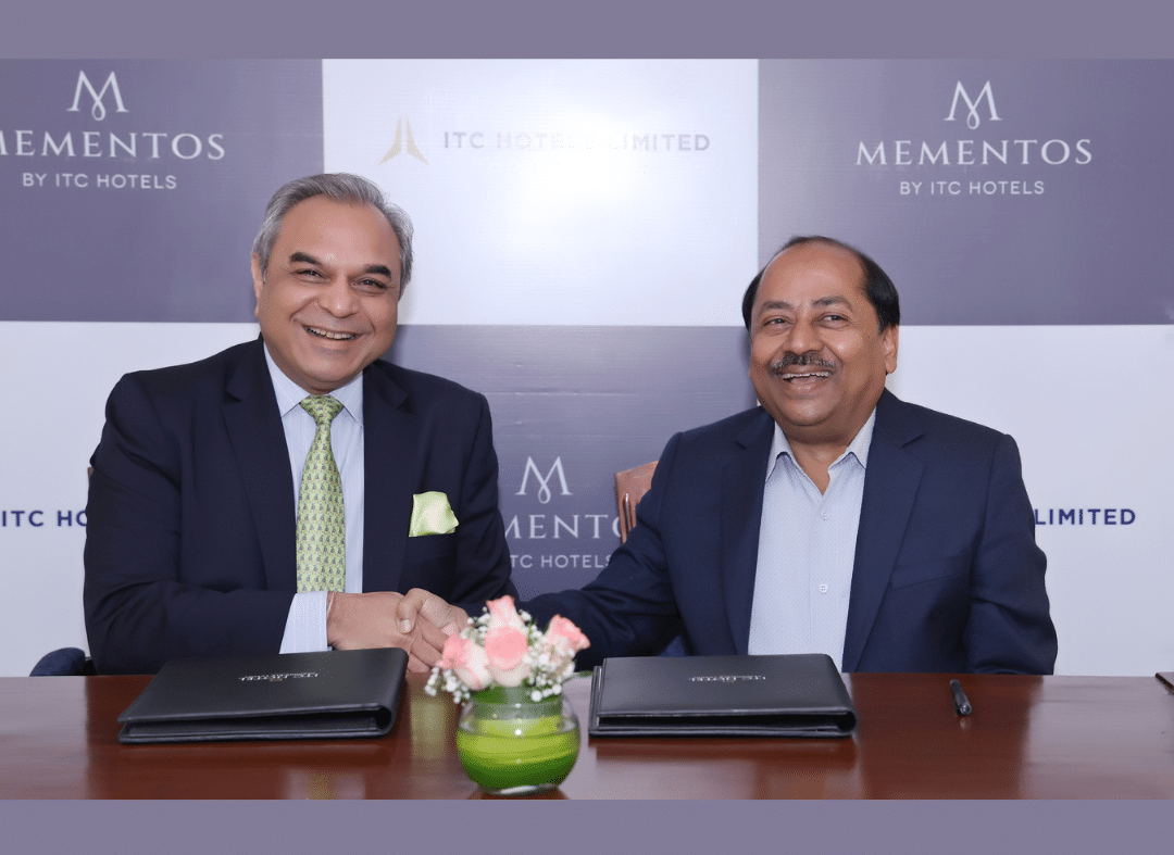 Anil Chadha, Managing Director,ITC Hotels Limited with Basant Berlia, Group Managing Director, LR Berlia Group at the Signing ceremony of Mementos Siliguri