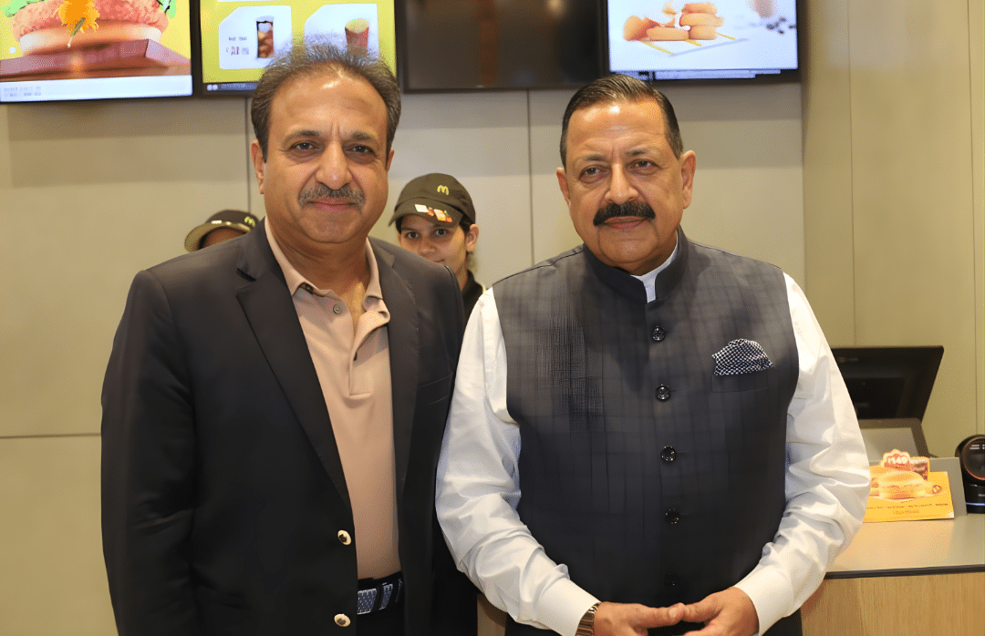 Minister of Science and Technology, Dr Jitendra Sharma visits McDonald’s India; lauds multi-millet buns developed in collaboration with CSIR-CFTRI