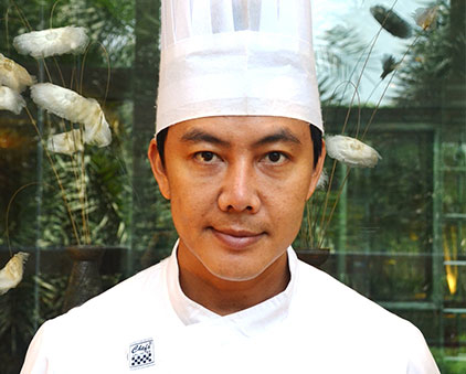 Chef Piched Paoleng Is New Thai Chef At Four Season Mumbai S San Qi Operations Hotelier India View deals for four seasons hotel, including fully refundable rates with free cancellation. chef piched paoleng is new thai chef at